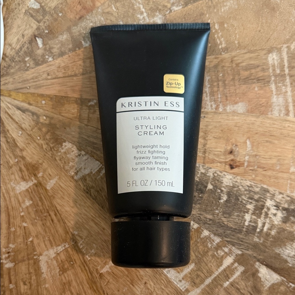 kristen less ultra light styling cream